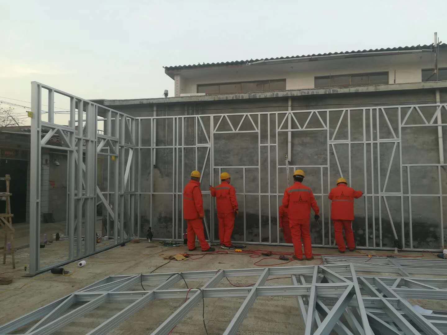 辛集轻钢别墅建造开启绿色节能图6